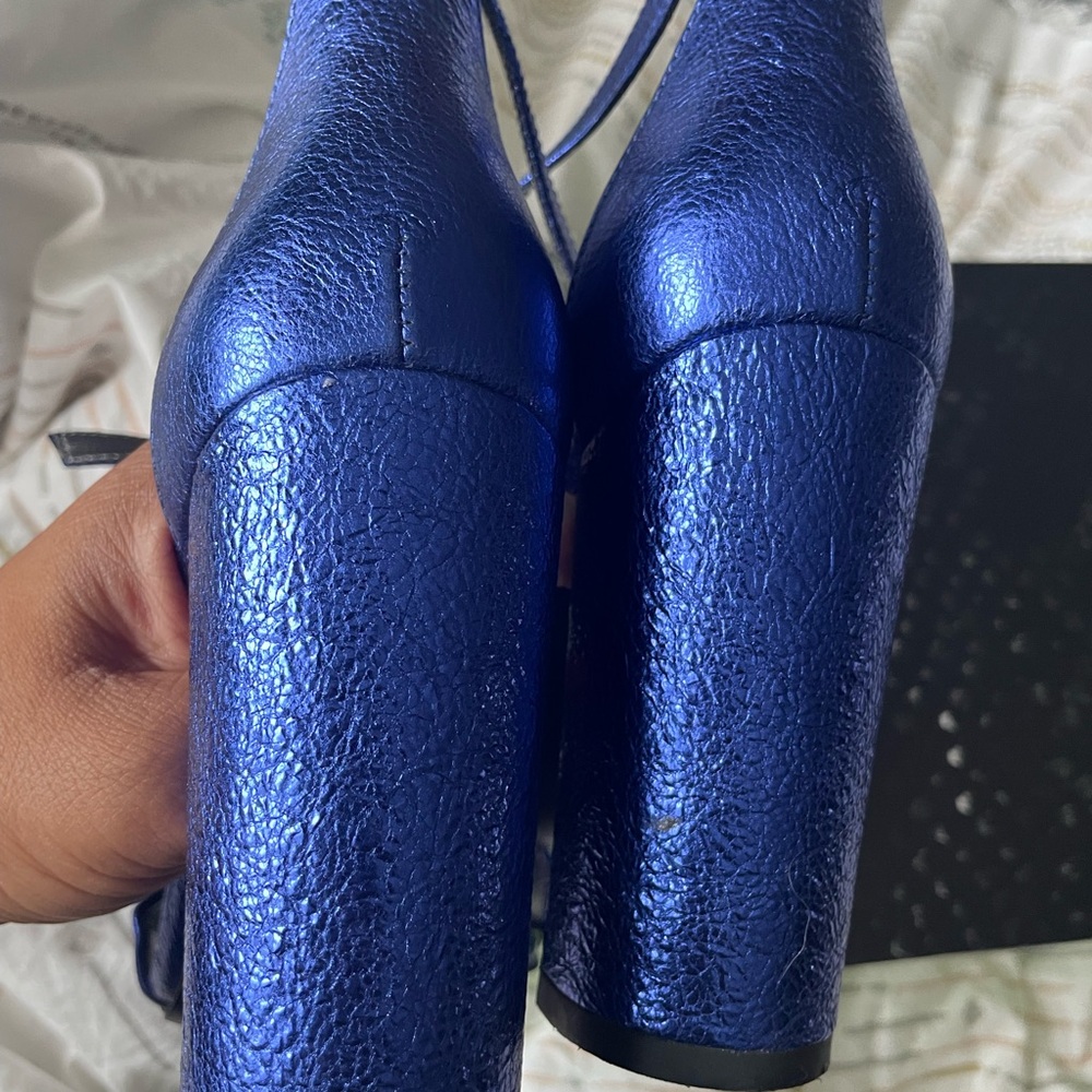 Royal blue crinkle Sam Edelman Yaro heels. Worn once.